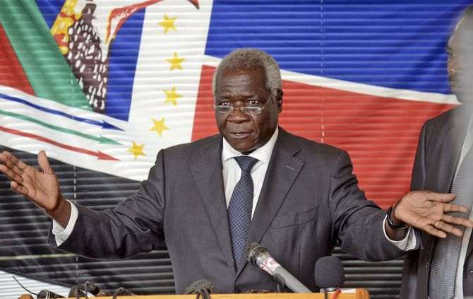 epa04452129 Afonso Dhlakama, leader of Renamo, talks to the journalists during a press conference about the Mozambican post-electoral situation, Maputo, Mozambique, 18 October 2014. Renamo said two days earlier it rejected the election results, sparking concern that it might resume its two-year, low-level insurgency that ended with a peace deal in August.  EPA/ANTONIO SILVA