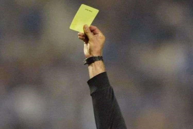 referee