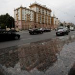 Cars drive past the U.S. embassy building in Moscow, Russia, July 28, 2017. REUTERS/Tatyana Makeyeva