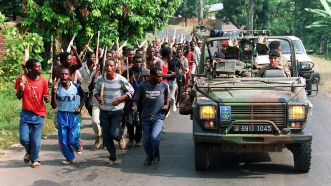 _97819646_rwandafrafp27jun94hutus