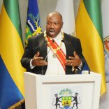 Gabon President elected Ali Bongo Ondimba addresses his guests during the swearing in ceremony in Libreville on September 27, 2016.
Ali Bongo was sworn in for second term as Gabon president, calling for unity after a disputed election win that sparked deadly unrest and revealed deep divisions in the oil-rich country.  / AFP PHOTO / STEVE JORDAN