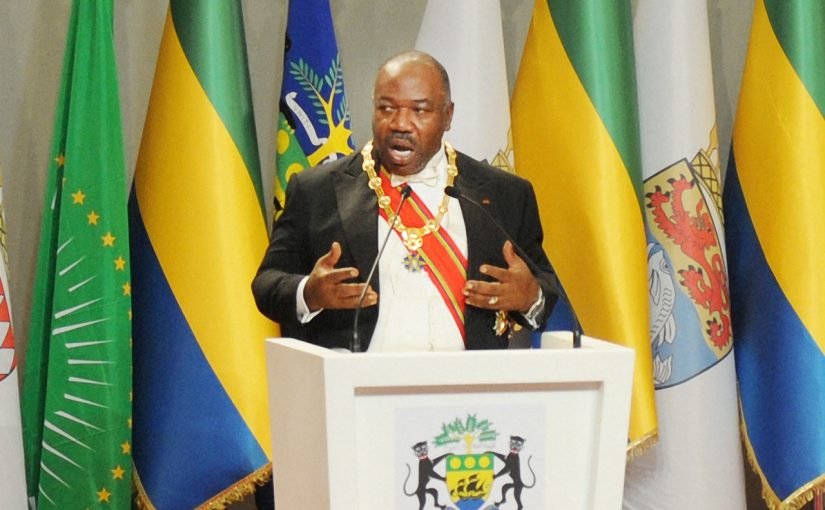 Gabon President elected Ali Bongo Ondimba addresses his guests during the swearing in ceremony in Libreville on September 27, 2016.
Ali Bongo was sworn in for second term as Gabon president, calling for unity after a disputed election win that sparked deadly unrest and revealed deep divisions in the oil-rich country.  / AFP PHOTO / STEVE JORDAN