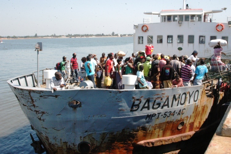 Mhoje_bagamoyoferry_photo_jpg