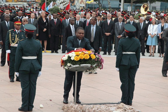 nyusi.not.heroesday