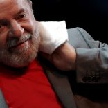 Former Brazilian President Luiz Inacio Lula da Silva reacts during a joint rally organized by left-wing political parties in Rio de Janeiro, Brazil April 2, 2018.  REUTERS/Ricardo Moraes