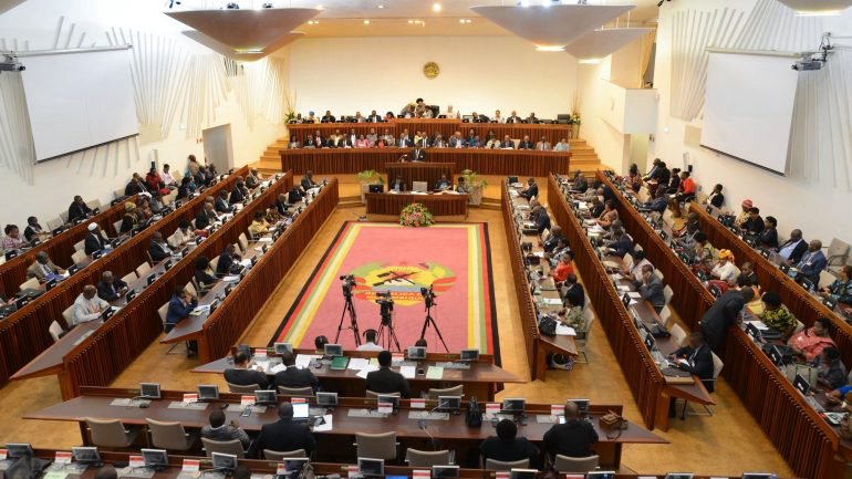 parliament.file1.lusa