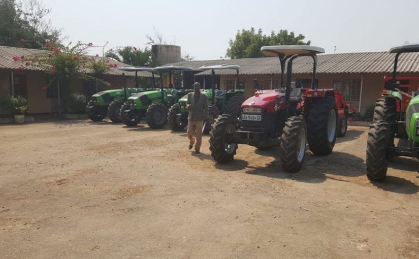 Auade.tractors.agenciadedesenvolvimentodovaledozambeze
