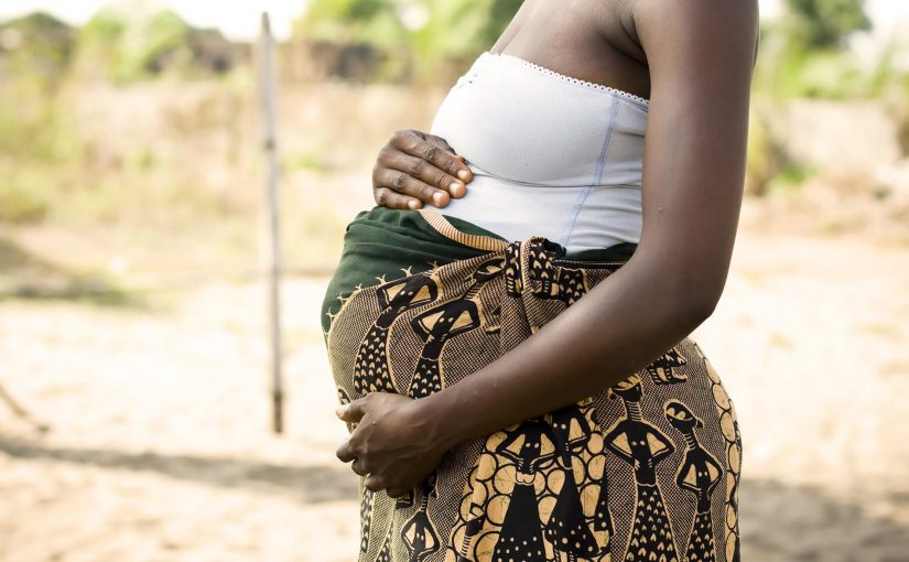 Pregnant.woman_.africa-825x510