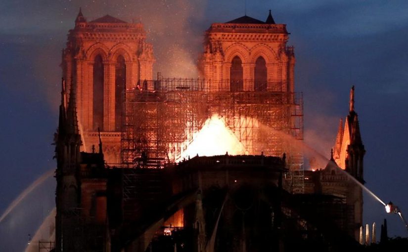 Fire-at-notre-dame-cathedral-in-paris_9916ff4a-5fbb-11e9-a01d-452d93af50a1-1