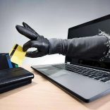 696028-atm-skimming-01-thinkstock