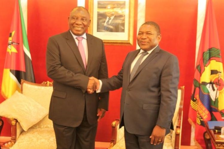 NyusiramaphosaFILE-1