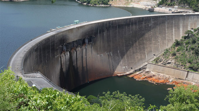 Kariba-Dam-Wall