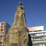 Mozambiquemaputostatue1.file_