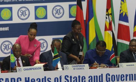 Sadcsigning
