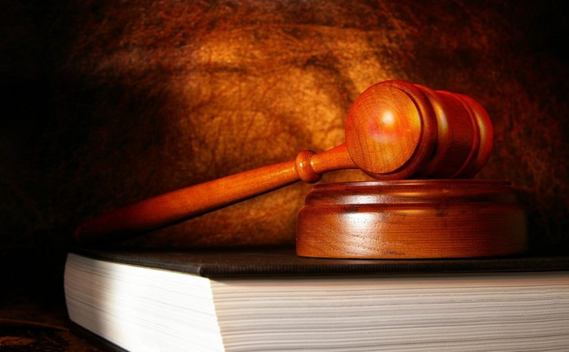 Justice.gavel_.file_-825x510