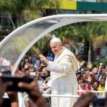 Popefrancisco.afp_