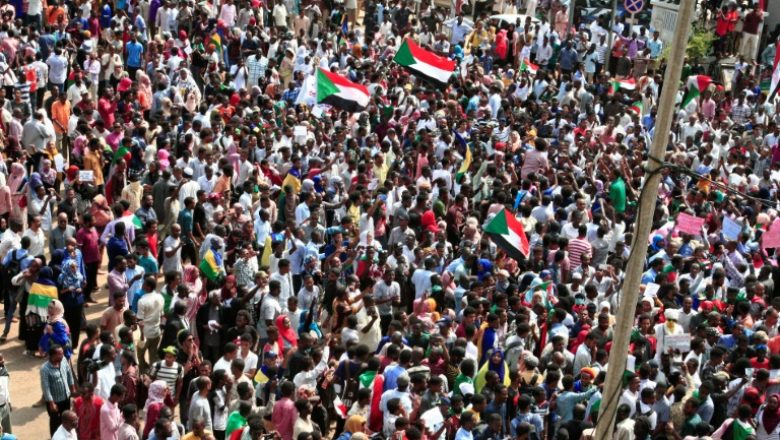 Sudanprotestersj