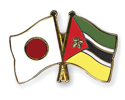 Flag-Pins-Japan-Mozambique_600x600