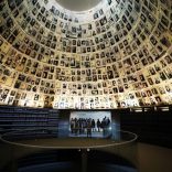 Holocaustis