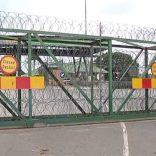Closed.lebombo.tt_