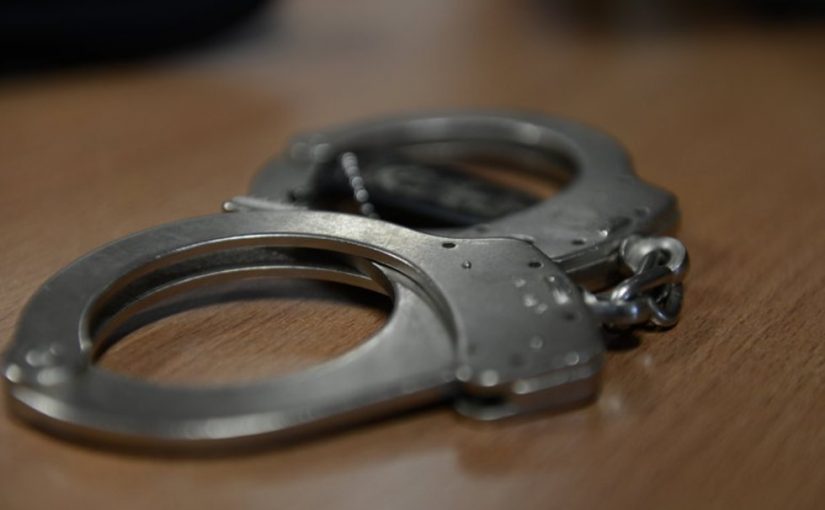 Handcuffs.file_