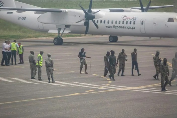 Afungiairstrip.afp_