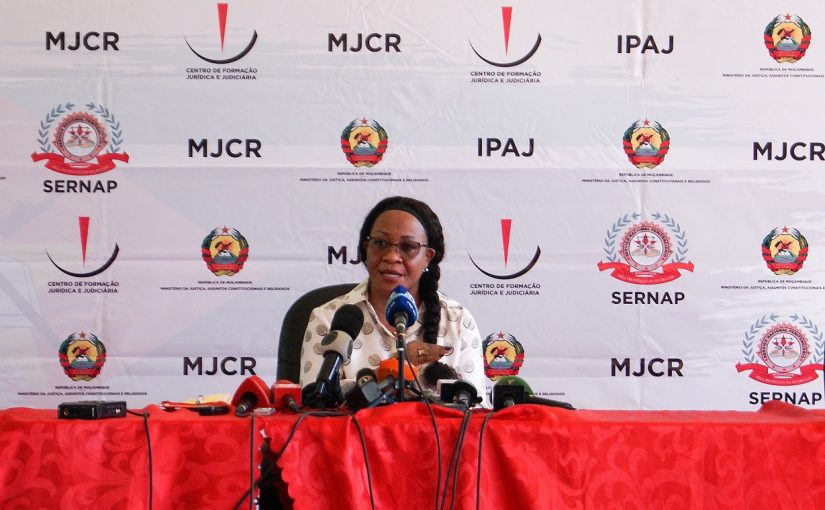 Ministerkida.helena.lusa_