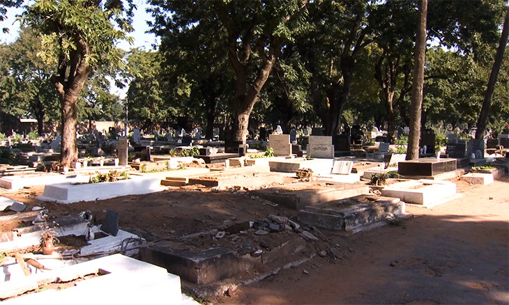 Cemetery.op_