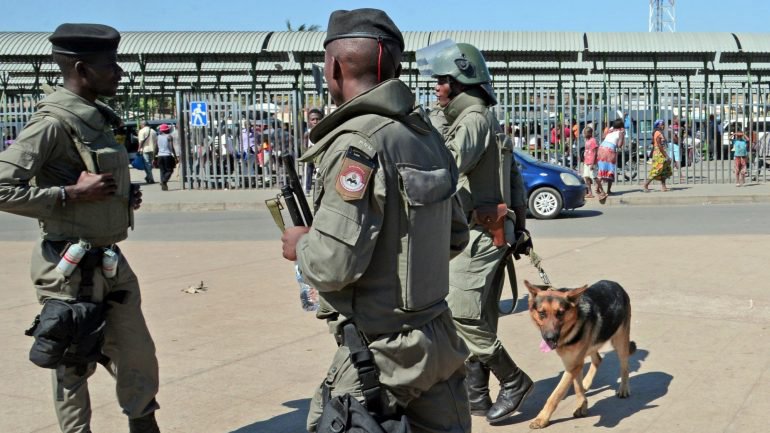 Police.moz_.file_.lusa_