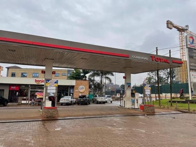 Uganda.fuel_.b