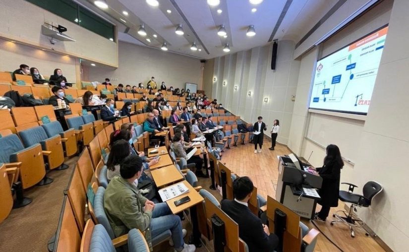 Universityst.ch_
