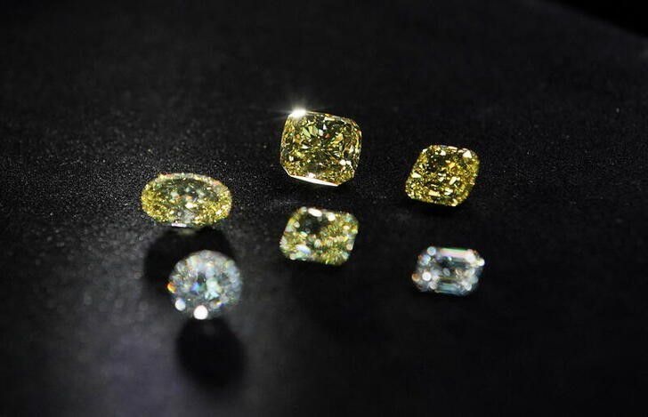 Diamonds.r