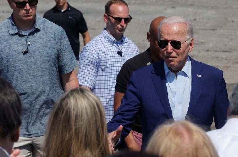 Bidenm.r