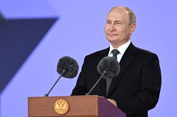 Putininarms.ap_