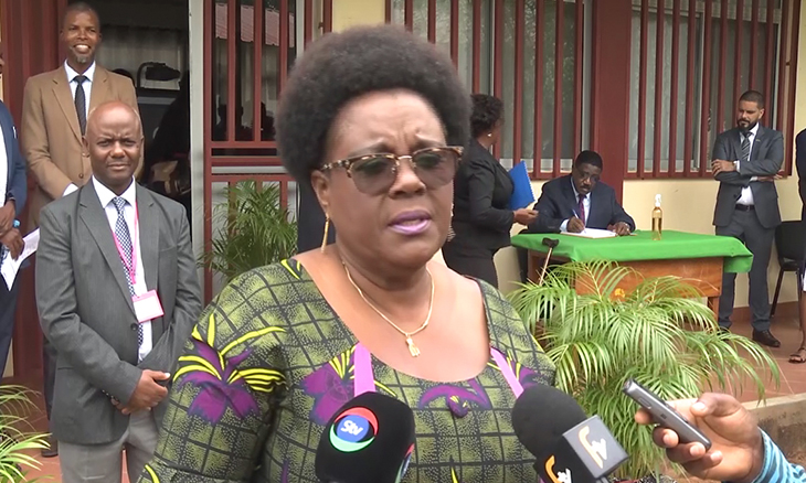 MINISTRA-DA-EDUCACAO-