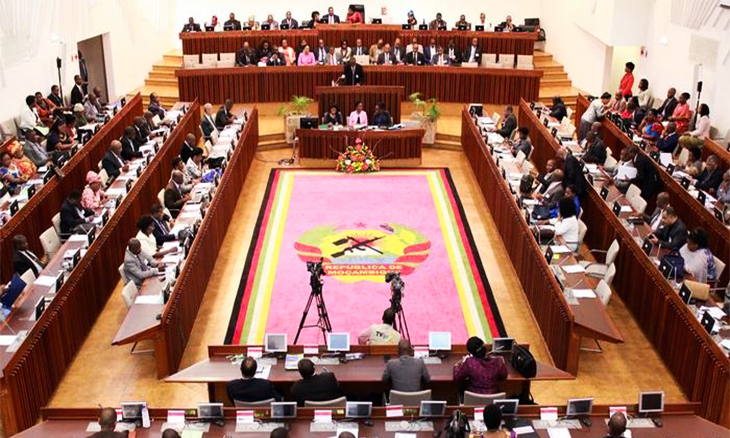 PARLAMENTO