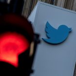 Twitter.r