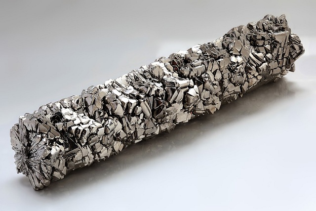 Titan-crystal_bar2