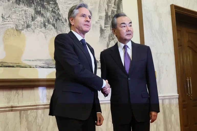 Blinkench.afp_