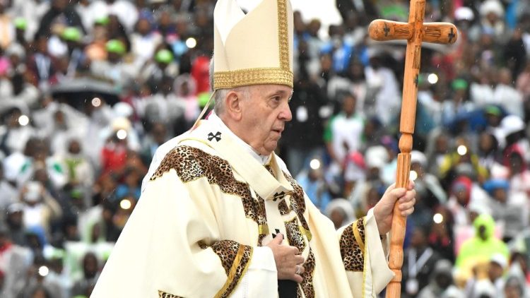 Popemassvnozambique.moz_