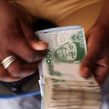 Naira.r
