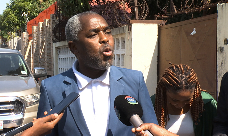 REVOLUCAO-DEMOCRATICA-1