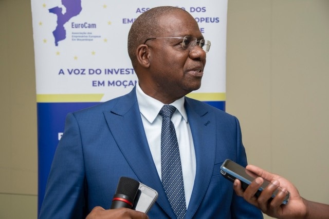 Macaringuefinmin.dom_