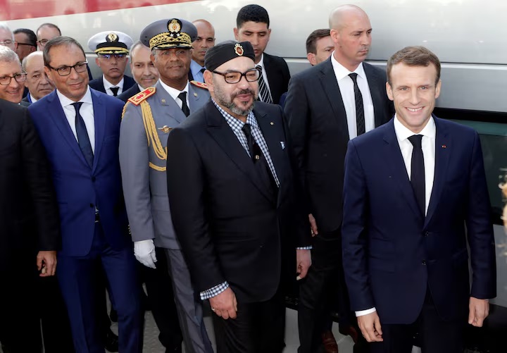 Macronrr.r