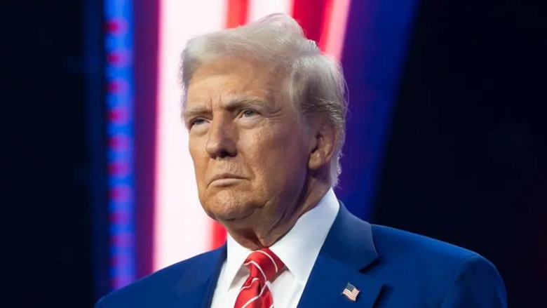 Trumpb.b