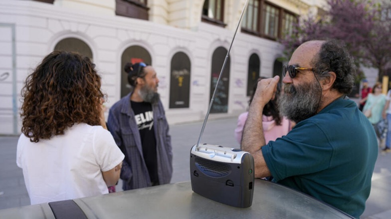 Radio.afp_