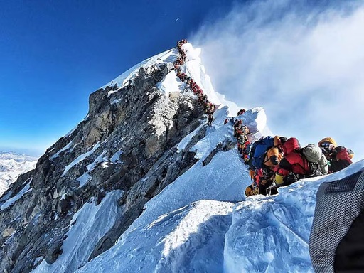 Everest.afp_