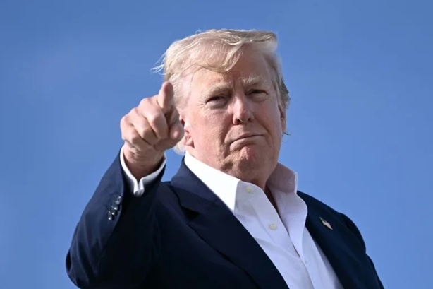Trumptt.r