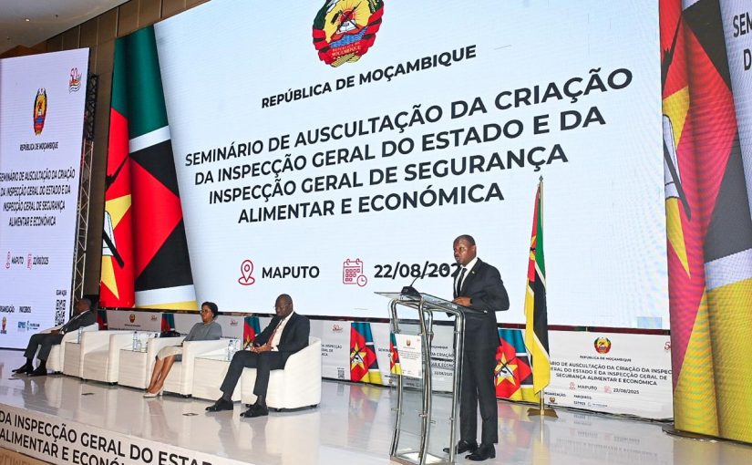 Ministro-Inocencio-Impissa-dirige-a-abertura-do-Seminario-de-Auscultacao-para-a-Criacao-da-IGE-e-IGSAE-em-representacao-do-Presidente-da-Republica-6