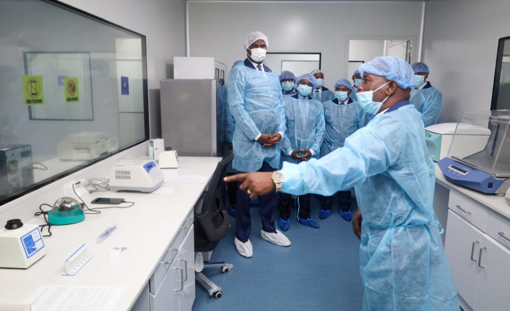 PR-visita-o-Laboratorio-de-Tecnica-Criminalistica-do-SERNIC-1
